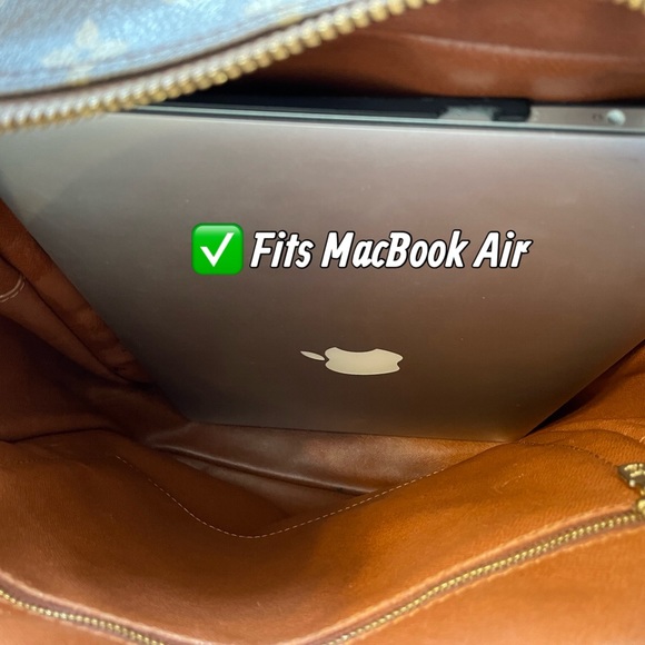 Louis Vuitton Monogram Danube GM crossbody Largest Size - Picture 14 of 15